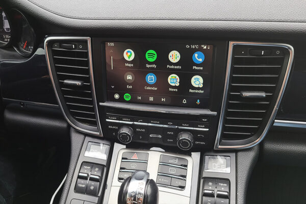 Wireless CarPlay and AndroidAuto Integration for Porsche Panamera 2010-2016 - Image 2