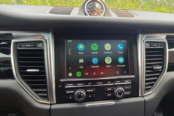 Wireless CarPlay and AndroidAuto Integration for Porsche Macan 2014-2016 - Image 2