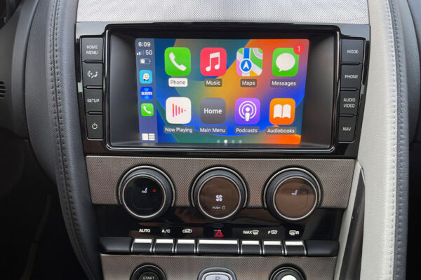 Wireless CarPlay and AndroidAuto Integration for Jaguar F-Type 2014-2017