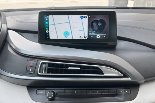 Wireless CarPlay and AndroidAuto Integration for BMW i8 2014-2017 - Image 2