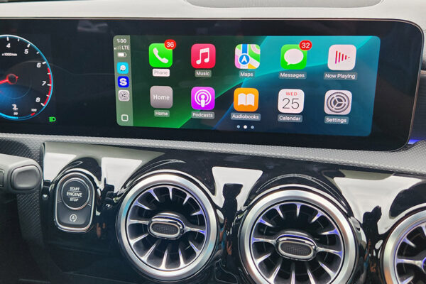 Fullscreen Wireless CarPlay and AndroidAuto Integration for Mercedes GLA / GLB 2020-2023